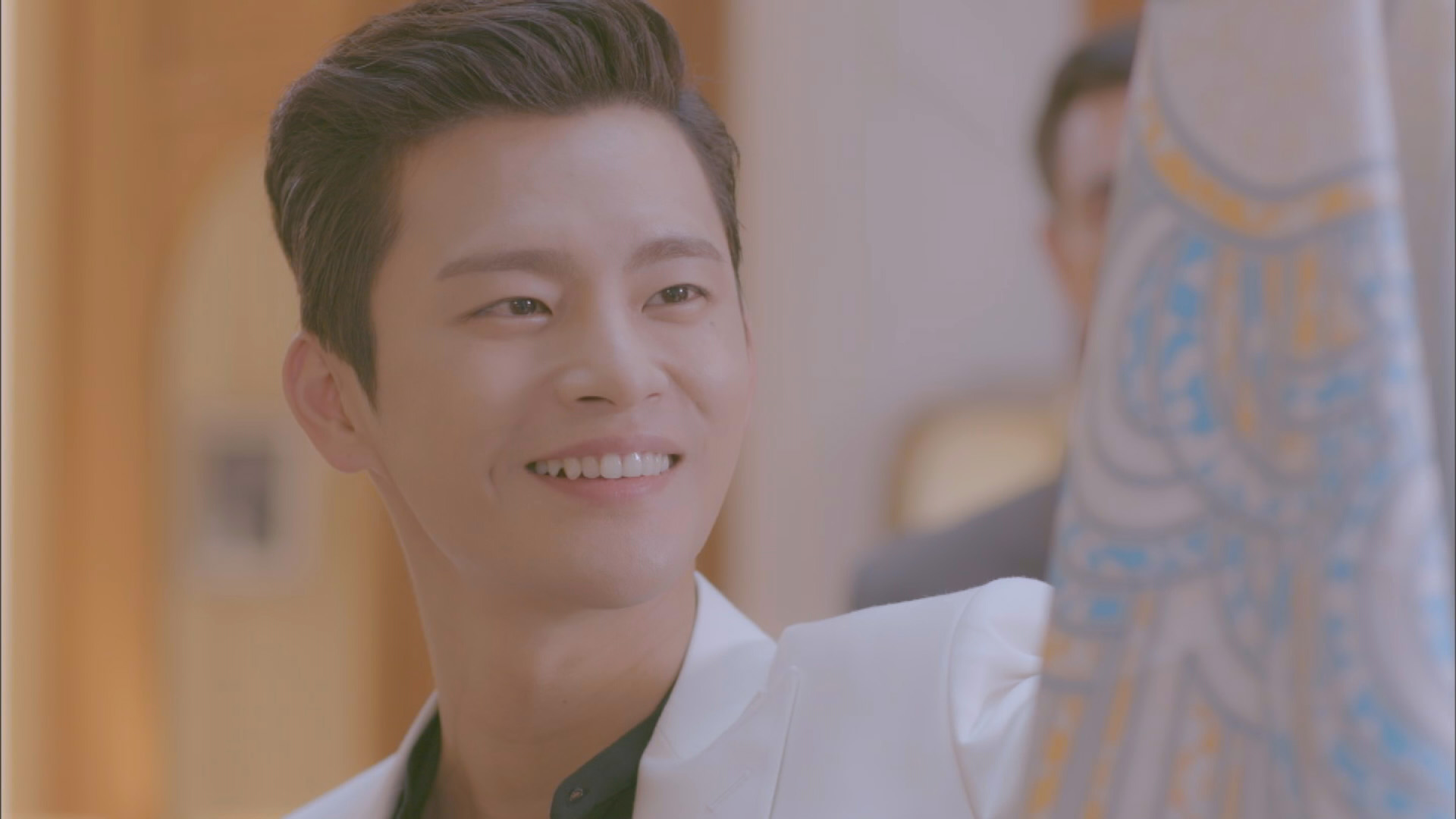 第13話「今 この瞬間」 | 韓国ドラマ「ショッピング王ルイ」ノーカット